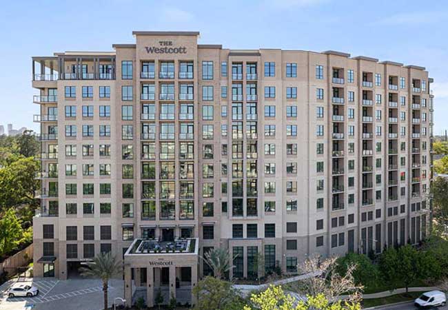 Apartment building glass installation near Houston TX